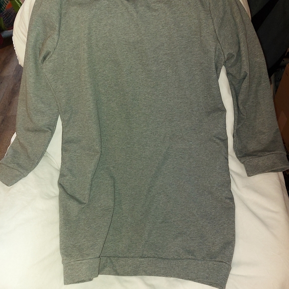 Crewneck Sweatshirt with Pockets. Heather grey. XL - Picture 2 of 4